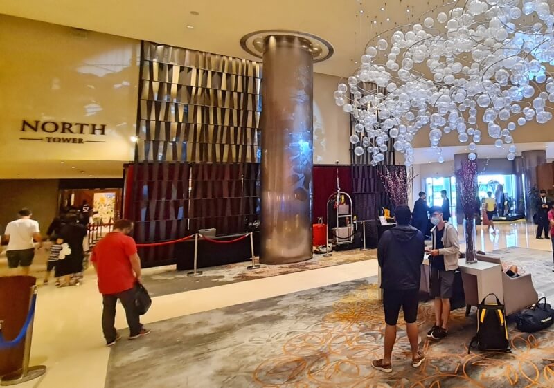Fairmont Singapore Lobby