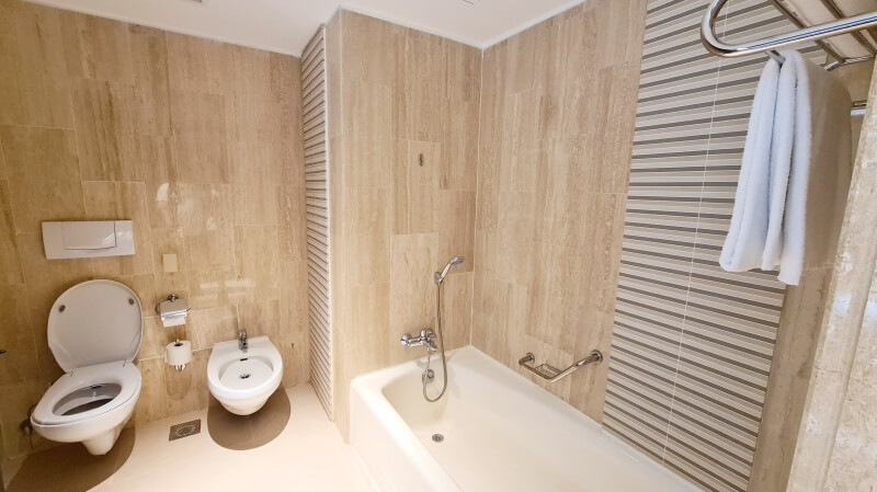 ParkRoyal Collection Marina Bay Room Bathroom